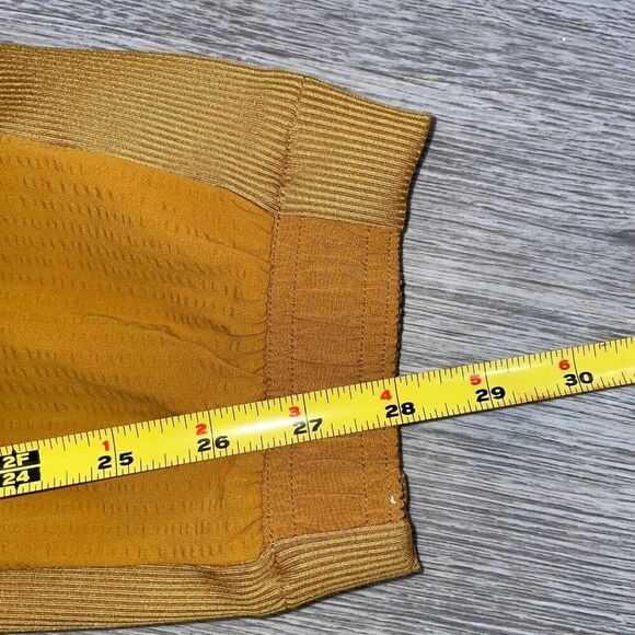 Athleta Textured Brooklyn Jogger Women’s 10 Mustard Lightweight Athleisure Pant - Picture 8 of 12